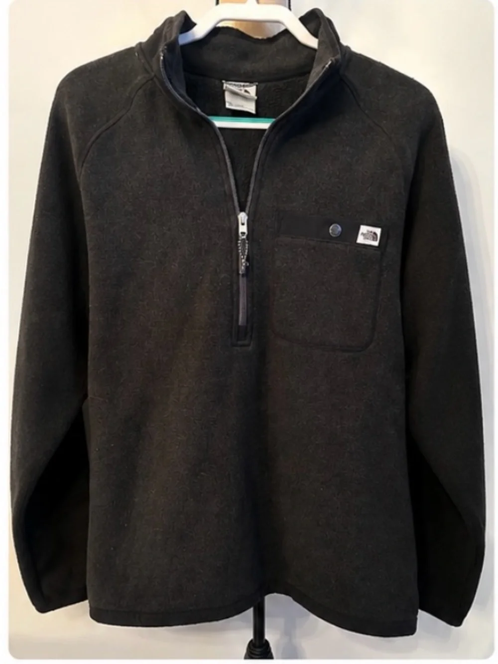 The North Face Men’s Charcoal Black Half-Zip Fleece Pullover